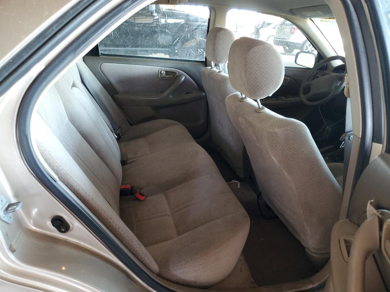 2000 Toyota Camry Ce VIN: JT2BG22K2Y0490640 Lot: 84020285