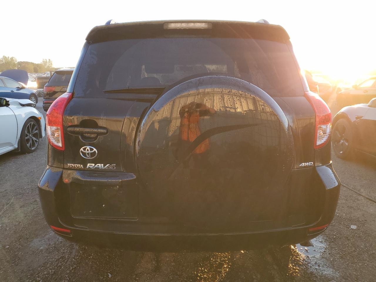 2007 Toyota Rav4 Limited VIN: JTMBK34V075018697 Lot: 81555325