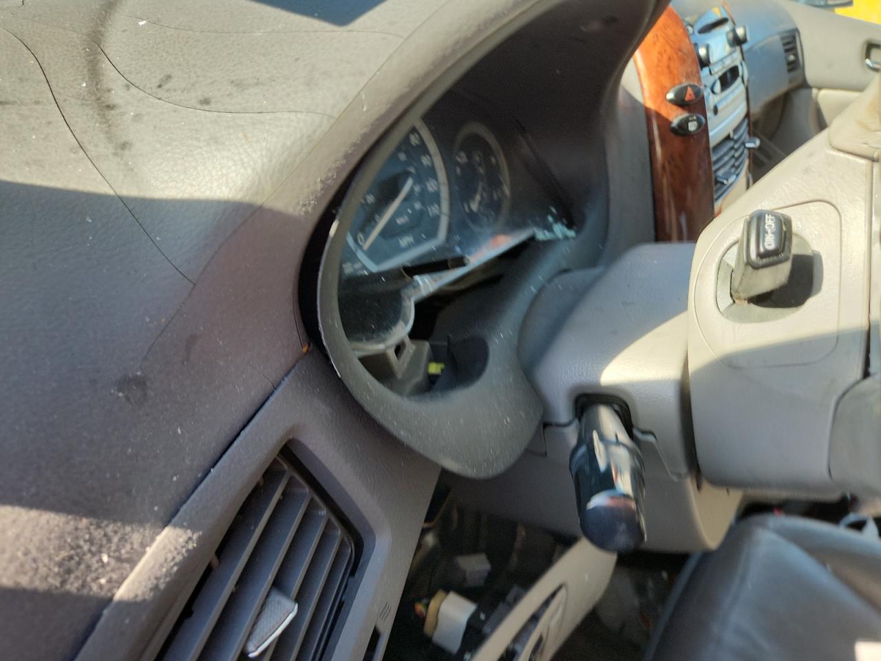 2005 Toyota Sienna Xle VIN: 5TDZA22C85S357020 Lot: 81854625