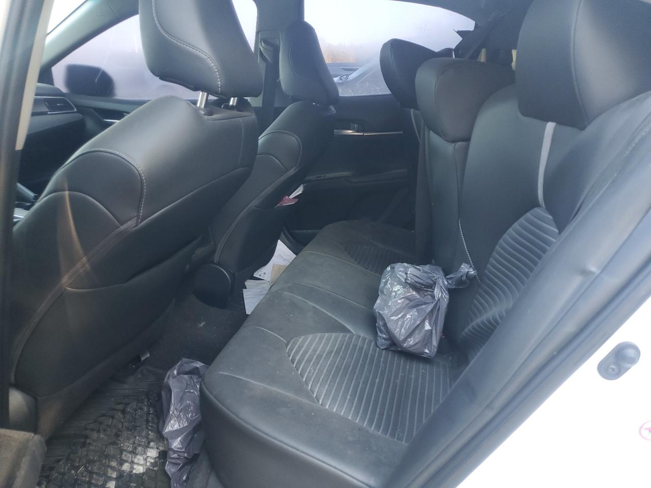 2018 Toyota Camry L VIN: 4T1B11HK8JU031455 Lot: 67134705