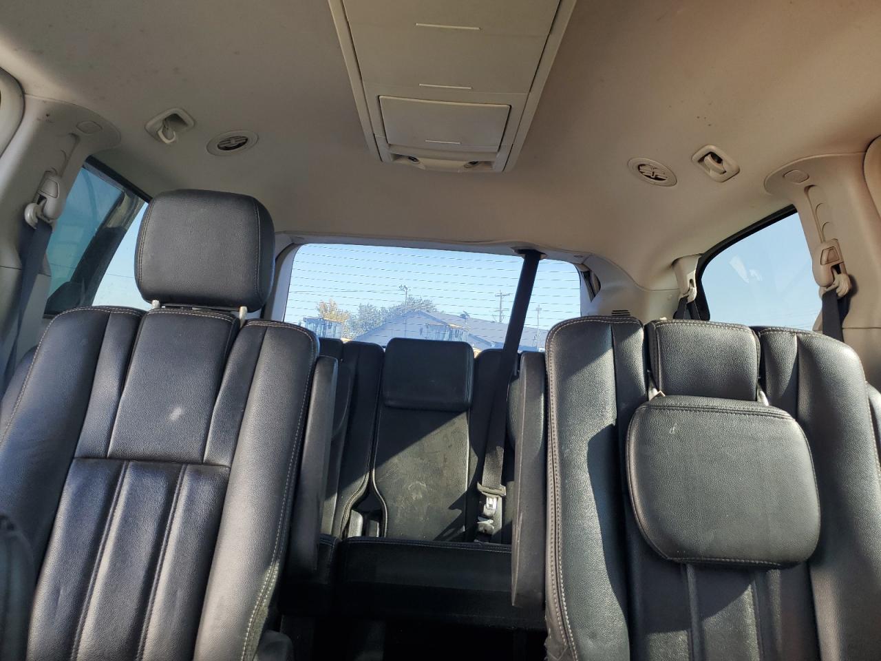 2016 Chrysler Town & Country Touring VIN: 2C4RC1BG9GR301235 Lot: 80667825