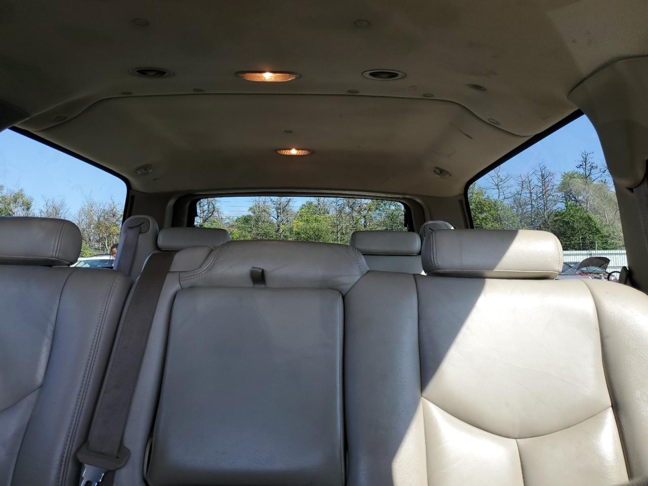2006 Chevrolet Suburban K2500 VIN: 3GNGK26GX6G193455 Lot: 81077925
