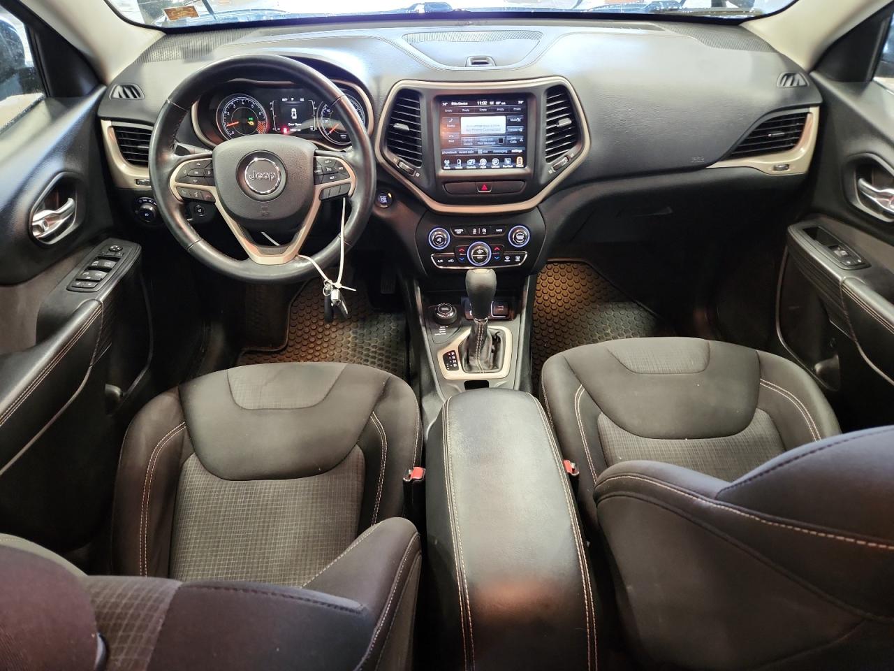 2015 Jeep Cherokee Latitude VIN: 1C4PJMCS4FW750250 Lot: 81687885