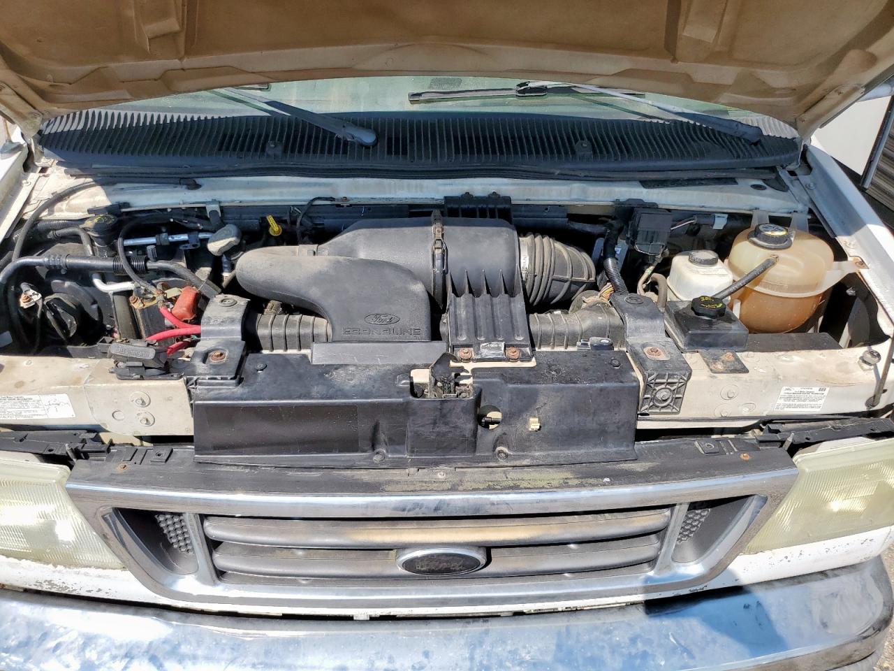 2005 Ford Econoline E450 Super Duty Cutaway Van VIN: 1FDXE45S35HA32267 Lot: 84275465