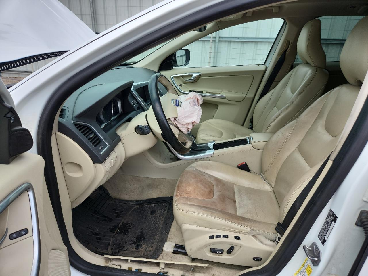 2015 Volvo Xc60 T5 Premier VIN: YV440MDK9F2720962 Lot: 80656525