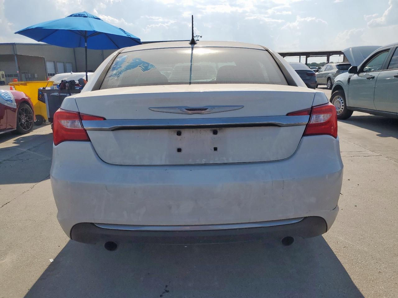 2014 Chrysler 200 Limited VIN: 1C3CCBCG4EN180140 Lot: 81478905