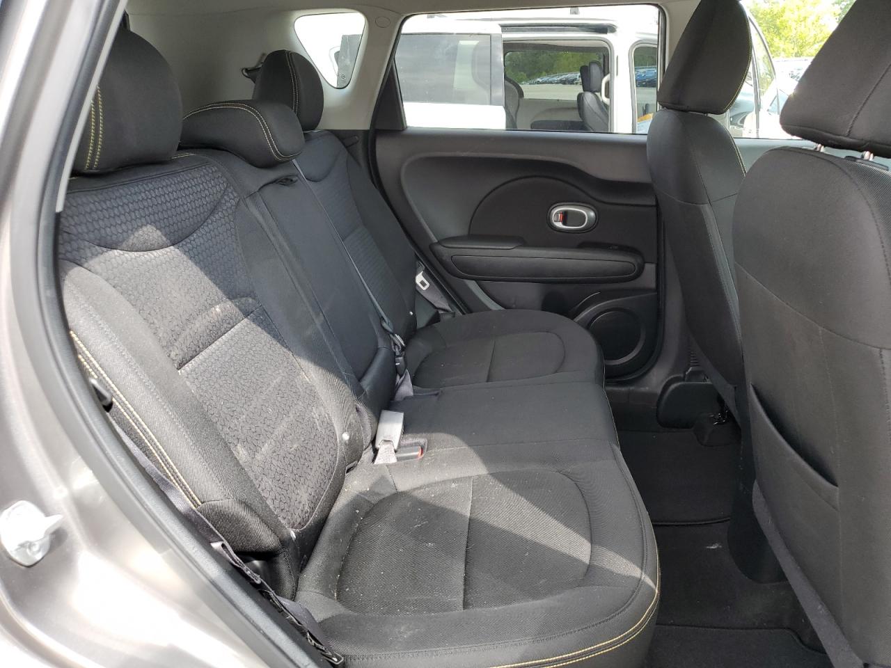 2015 Kia Soul + VIN: KNDJP3A52F7228982 Lot: 82145375