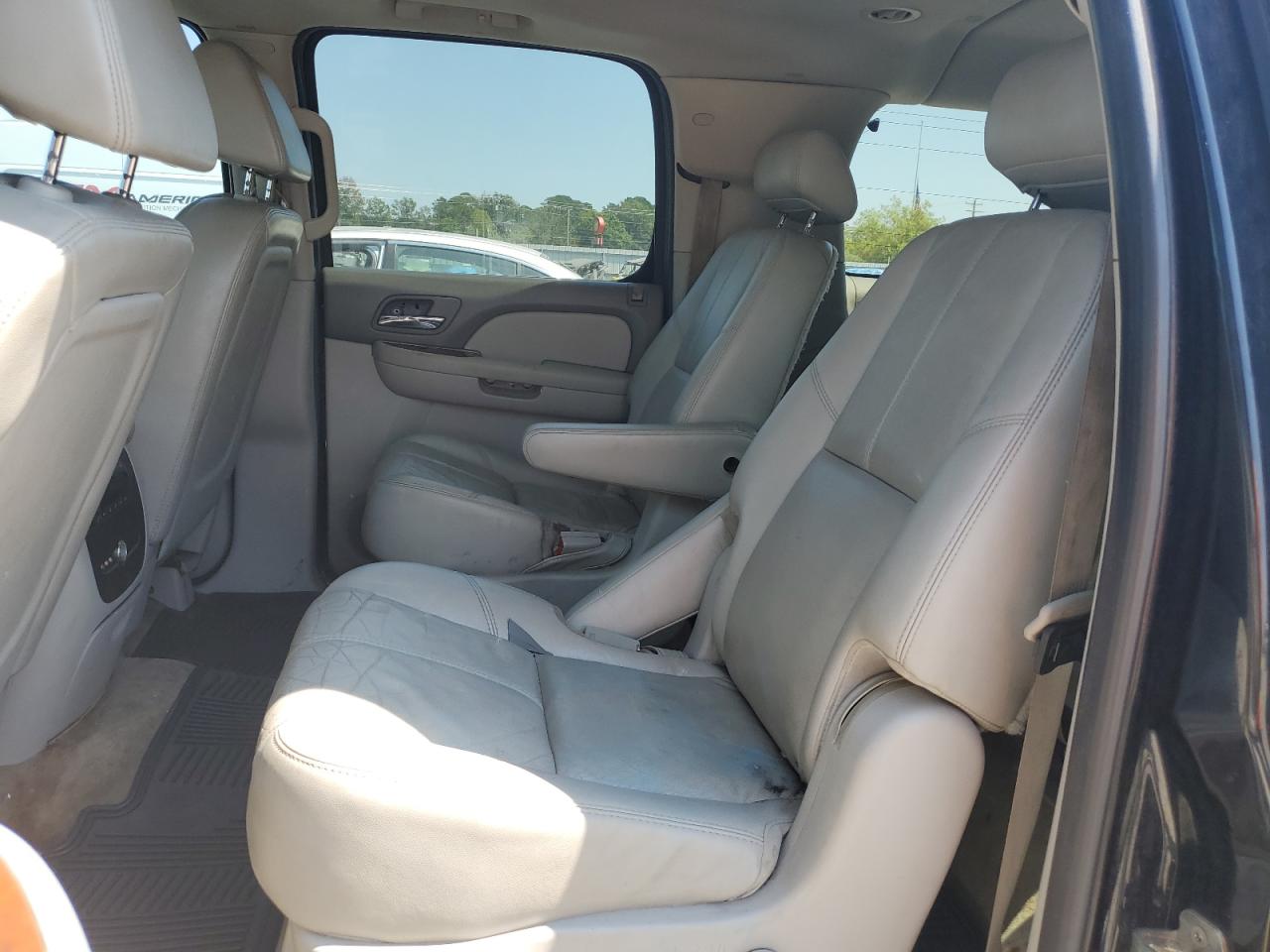 2007 Chevrolet Suburban C1500 VIN: 3GNFC16077G307421 Lot: 80148135