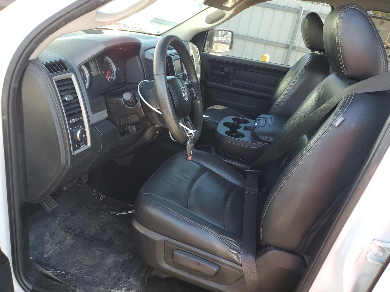 2015 Ram 1500 St VIN: 1C6RR7KT3FS585741 Lot: 83997955