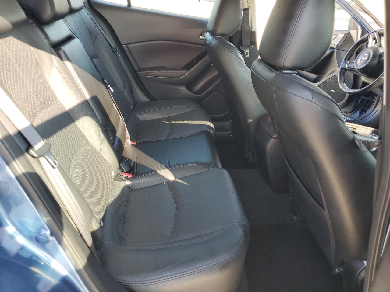 2018 Mazda 3 Grand Touring VIN: 3MZBN1M35JM161041 Lot: 80175135