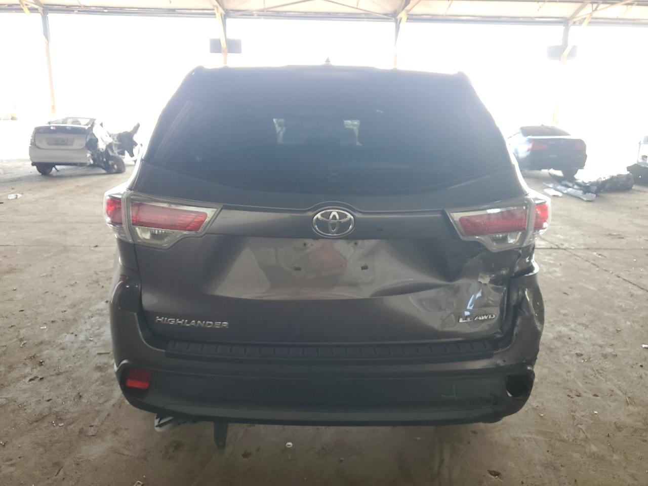 2015 Toyota Highlander Le VIN: 5TDBKRFH9FS126190 Lot: 80695635