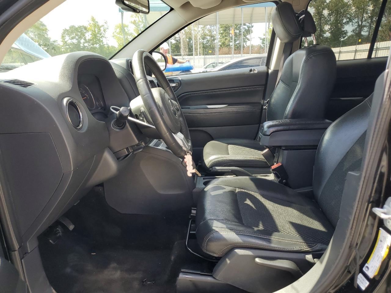 2016 Jeep Compass Latitude VIN: 1C4NJCEAXGD744214 Lot: 71890785