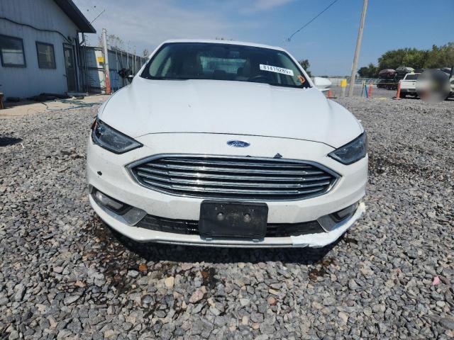  FORD FUSION 2017 Белы