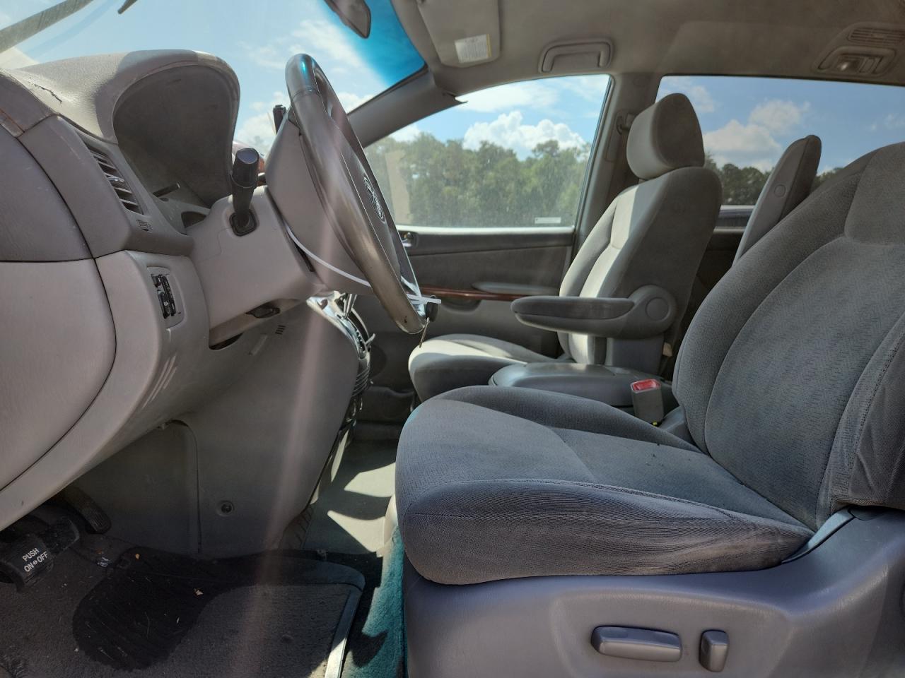 2004 Toyota Sienna Xle VIN: 5TDZA22C34S003873 Lot: 83841155