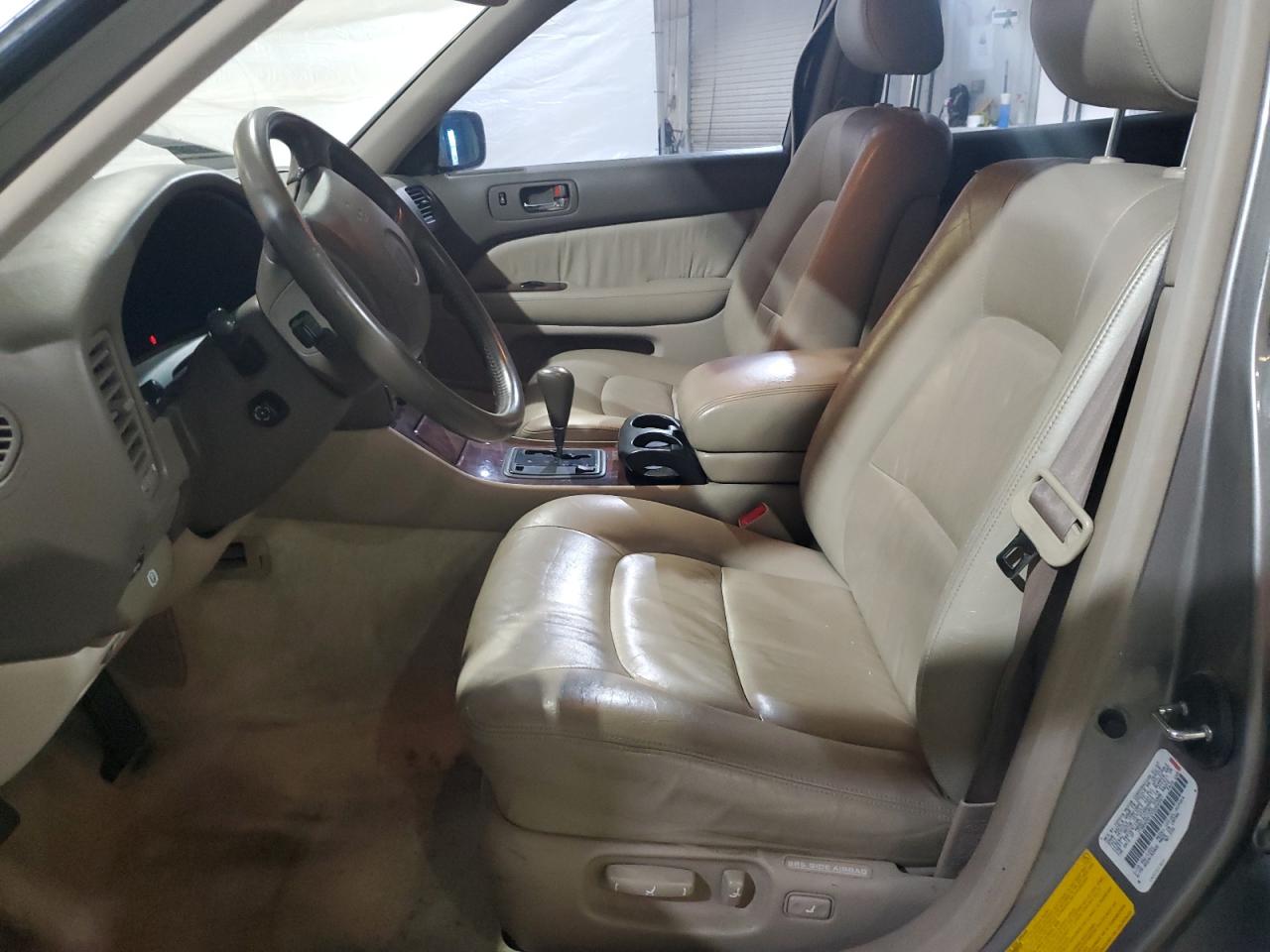 1997 Lexus Ls 400 VIN: JT8BH28F2V0084947 Lot: 70637275