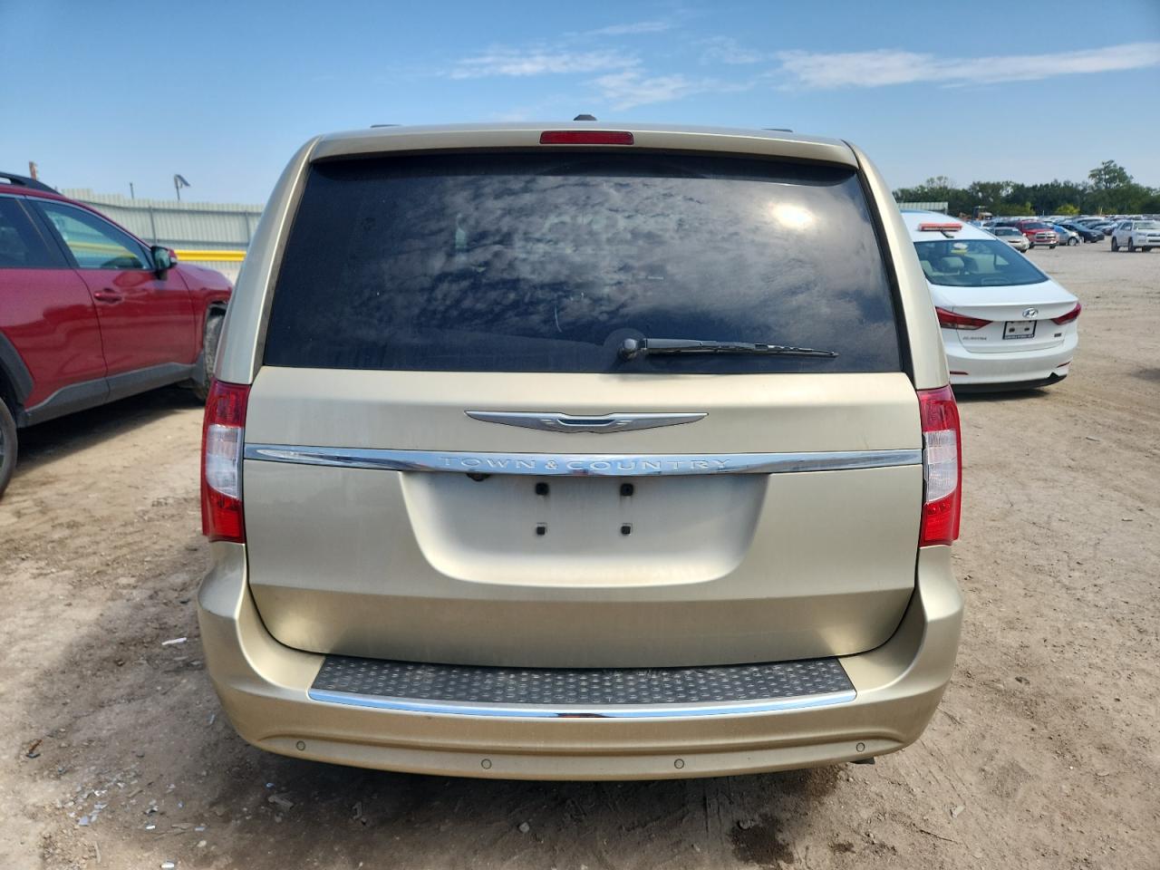 2011 Chrysler Town & Country Touring L VIN: 2A4RR8DGXBR746350 Lot: 80321965