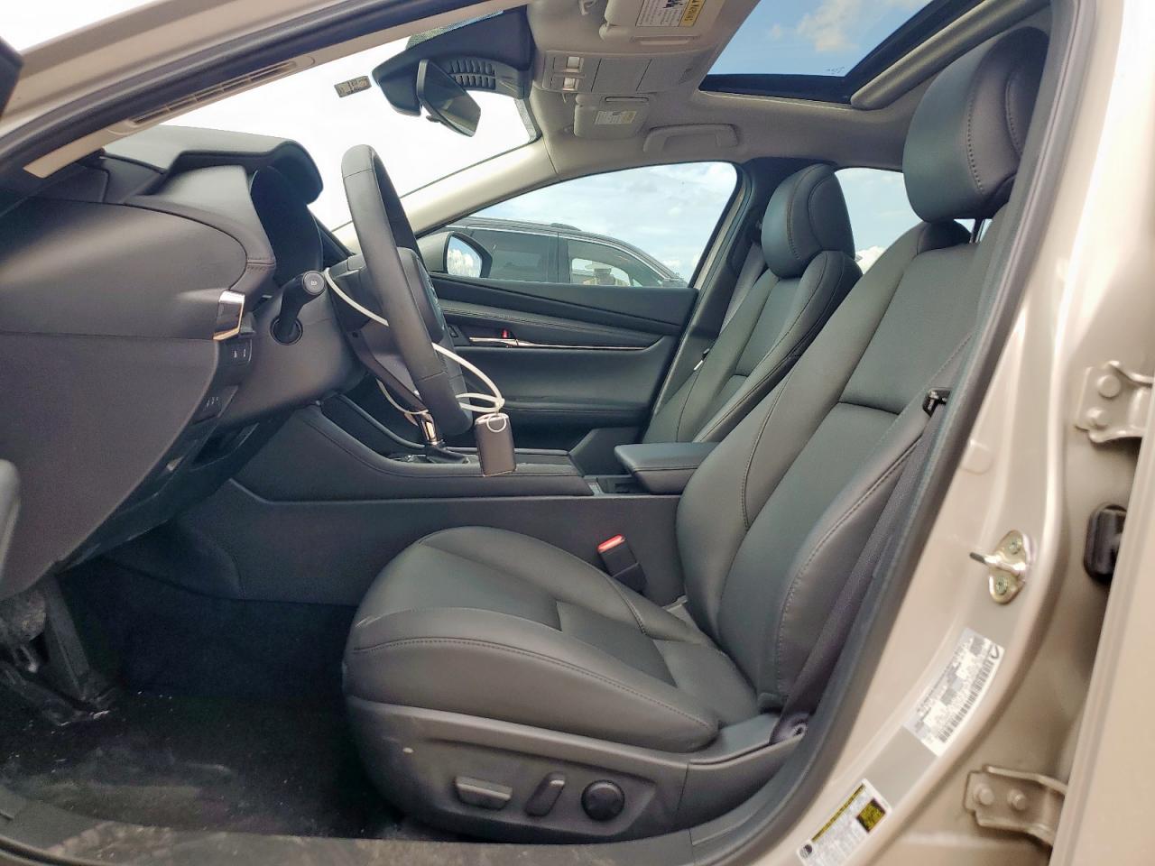 2025 Mazda 3 Preferred VIN: 3MZBPACM8SM450419 Lot: 83863645