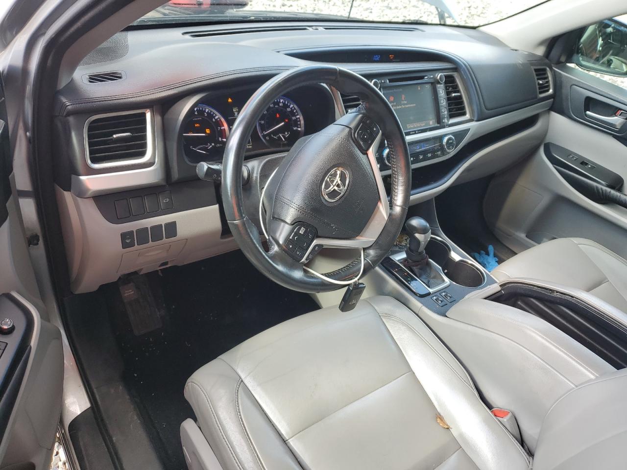 2015 Toyota Highlander Xle VIN: 5TDJKRFH6FS204940 Lot: 84178115