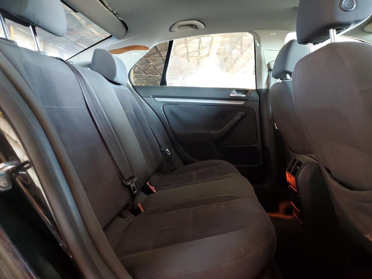 2006 Volkswagen Jetta Value VIN: 3VWPG71K26M735911 Lot: 83827365