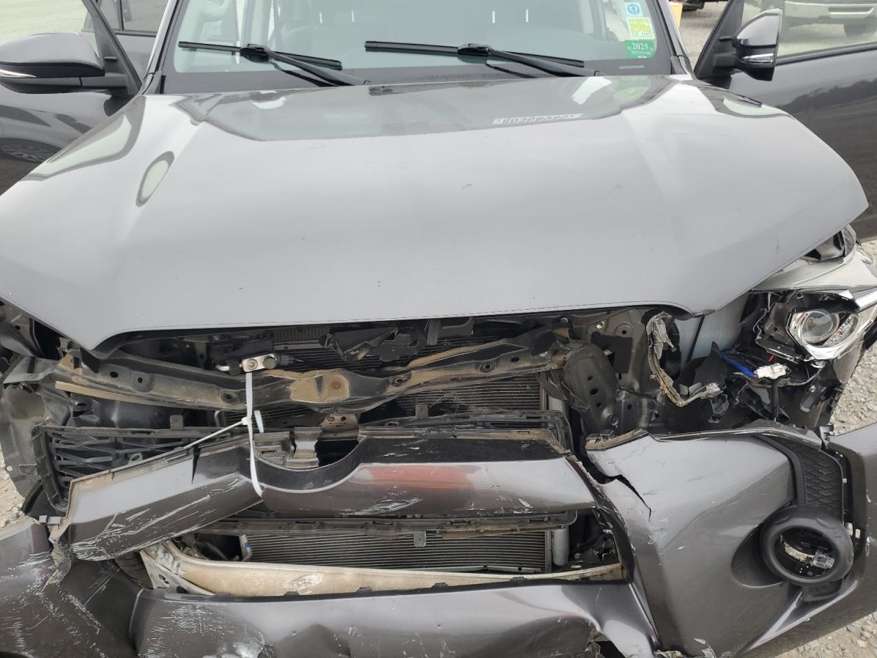 2020 Toyota 4Runner Sr5/Sr5 Premium VIN: JTEBU5JR8L5749560 Lot: 80388935
