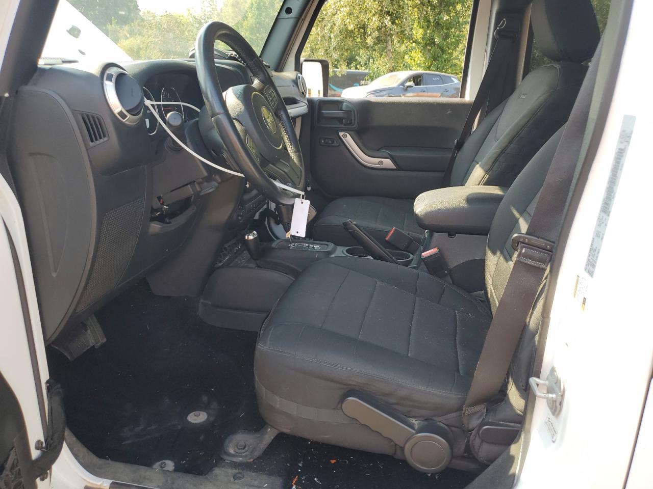 2016 Jeep Wrangler Unlimited Sahara VIN: 1C4BJWEG2GL220117 Lot: 70724845