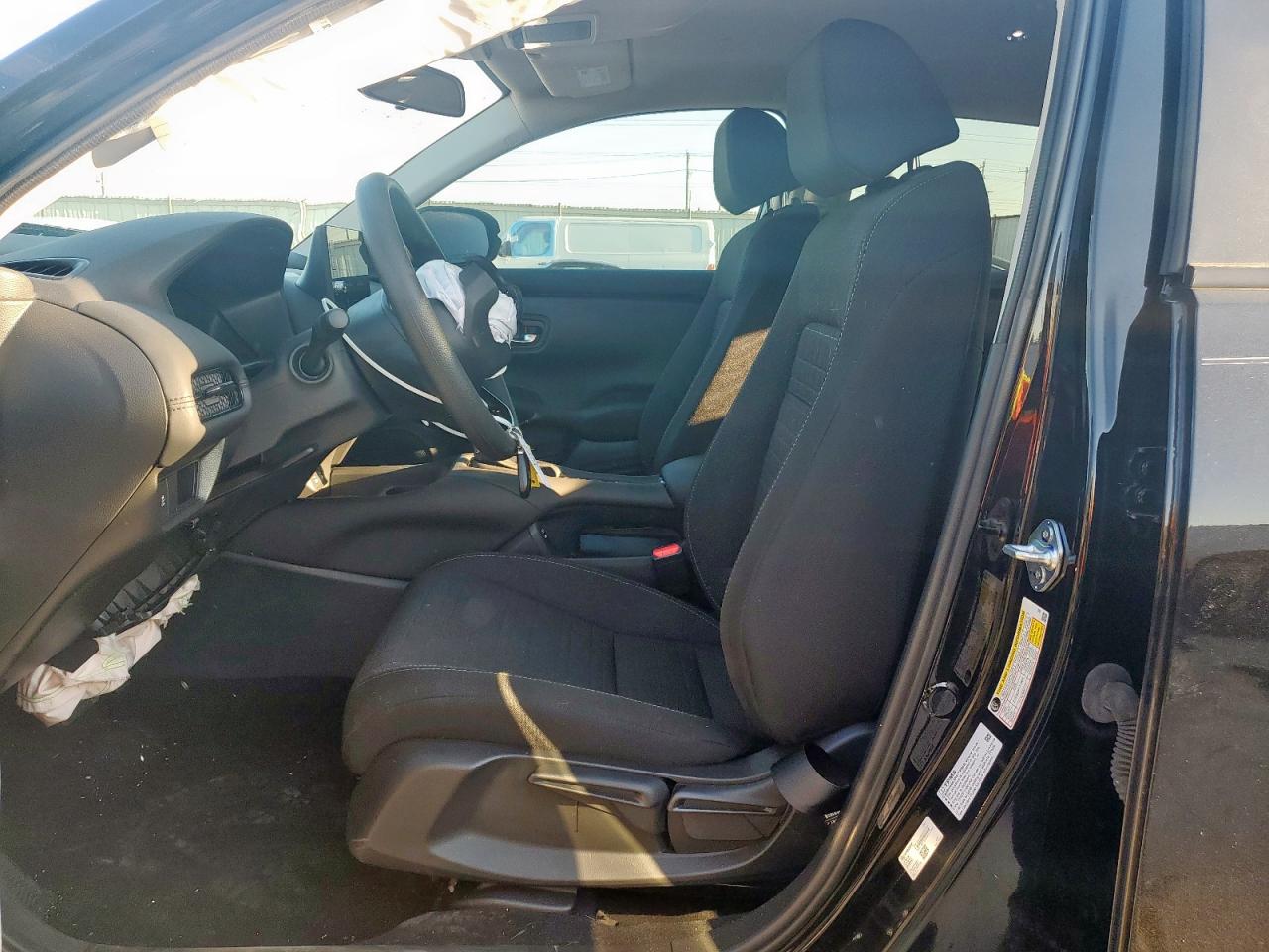 2026 Honda Hr-V Lx VIN: 3CZRZ1H36TM706418 Lot: 80253215