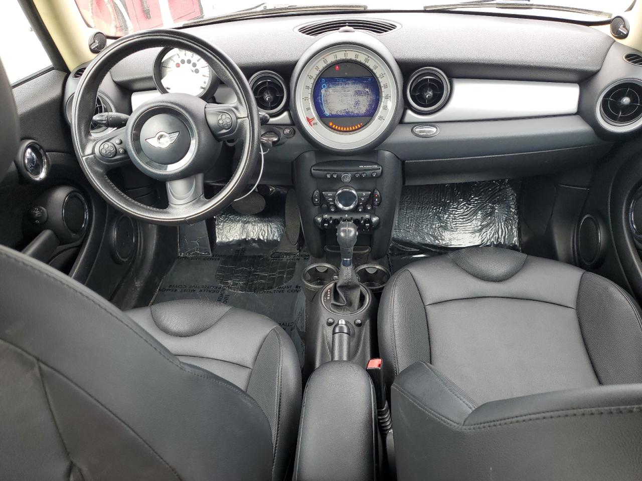 2011 Mini Cooper VIN: WMWSU3C56BT096799 Lot: 81541545