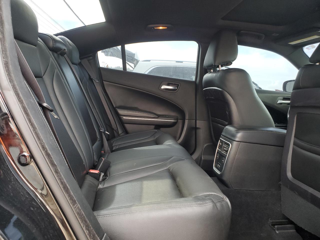 2019 Dodge Charger Sxt VIN: 2C3CDXBG9KH643664 Lot: 81210335