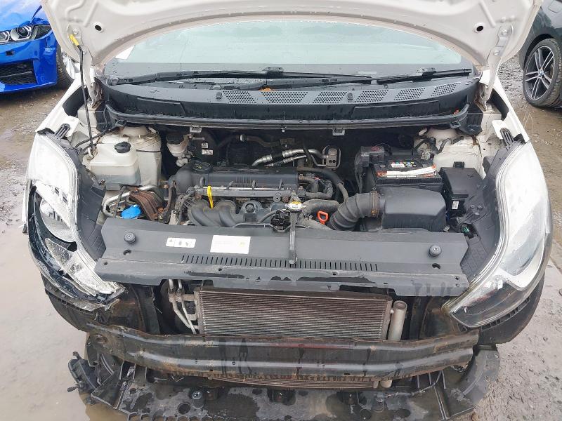 2013 HYUNDAI IX20 STYLE AUTO 