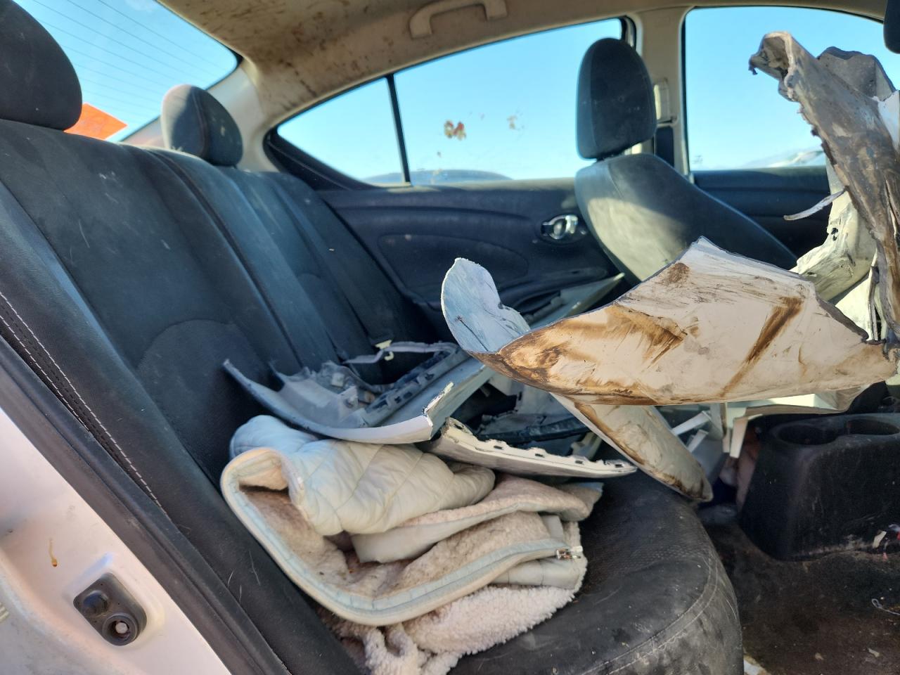 2018 Nissan Versa S VIN: 3N1CN7AP2JK435568 Lot: 71268055