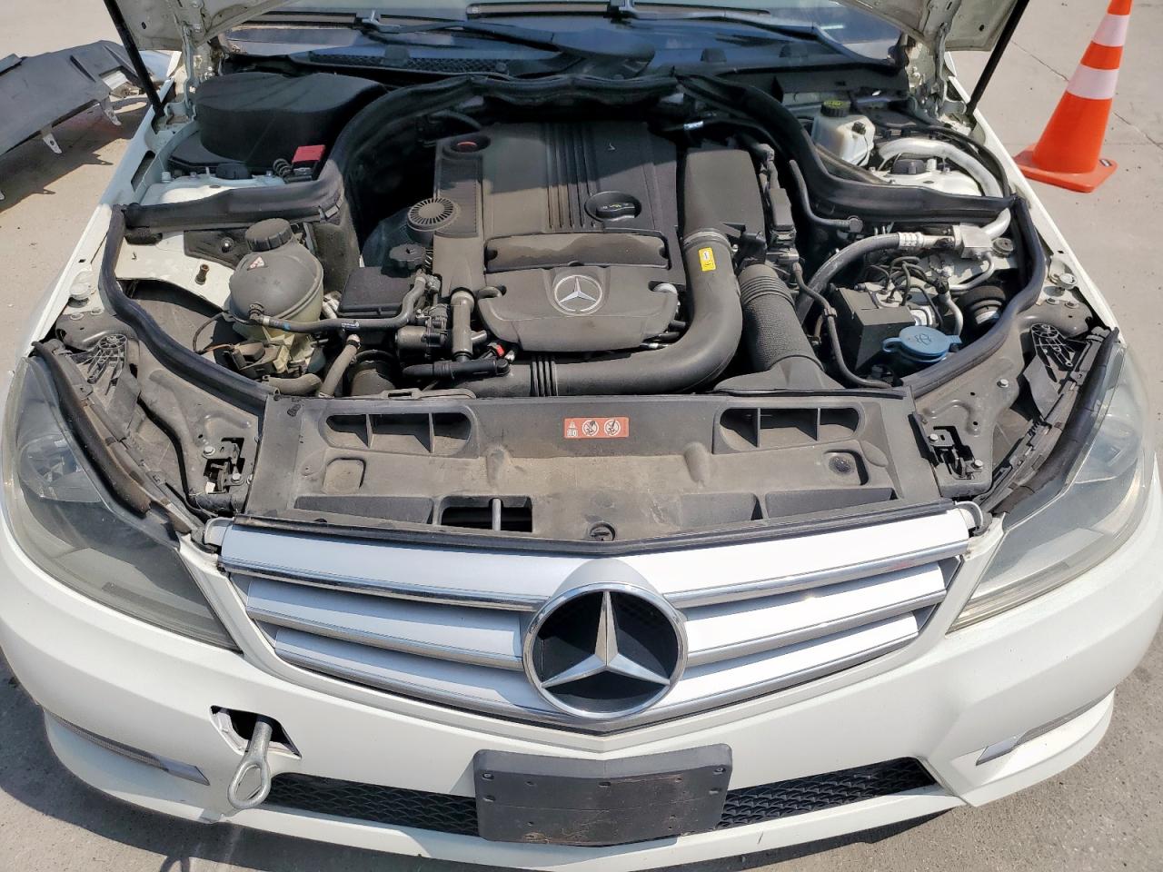 2012 Mercedes-Benz C 250 VIN: WDDGF4HB7CR224236 Lot: 80688645