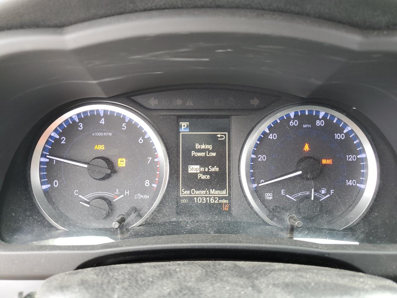 2018 Toyota Highlander Le VIN: 5TDBZRFHXJS877061 Lot: 81778305