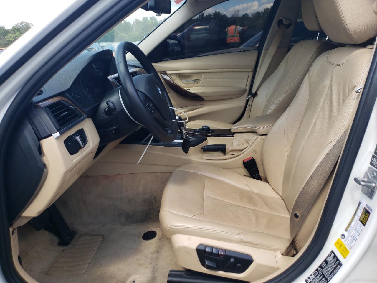 2013 BMW 328 Xi VIN: WBA3B3C59DF539135 Lot: 70821175