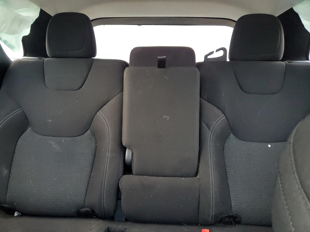 2020 Jeep Cherokee Latitude VIN: 1C4PJLCB2LD547505 Lot: 81244115