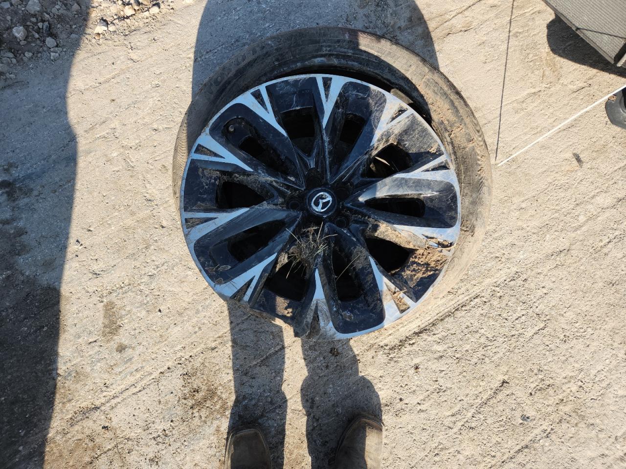 2024 Mazda Cx-90 Premium VIN: JM3KKDHC2R1135911 Lot: 84242535