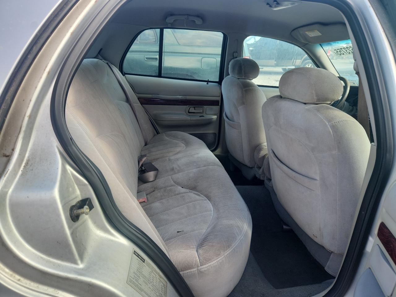 2001 Mercury Grand Marquis Gs VIN: 2MEFM74W21X615303 Lot: 81623755