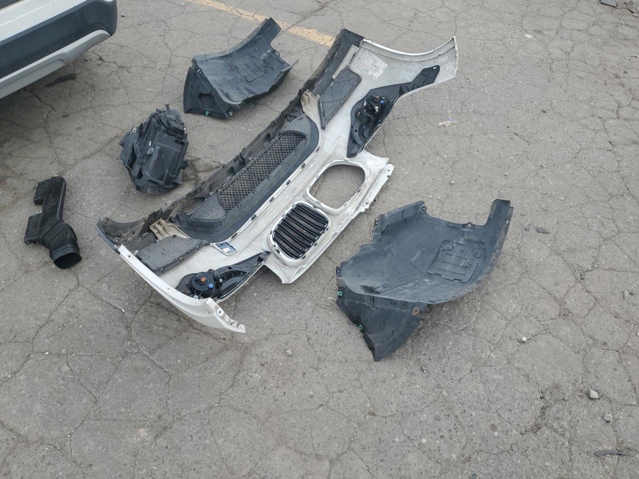 2015 BMW X1 Sdrive28I VIN: WBAVM1C59FVW57671 Lot: 81657475