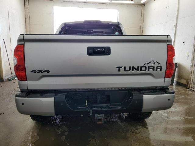  TOYOTA TUNDRA 2019 Srebrny