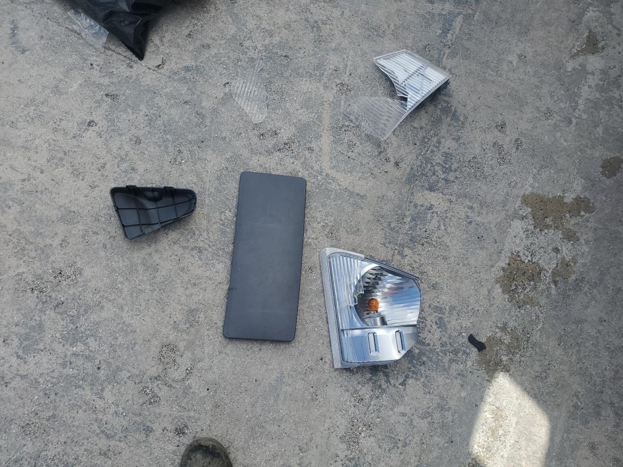 2014 Isuzu Npr Hd - Refrigerated Box Truck VIN: 54DC4W1C0ES800334 Lot: 81522135