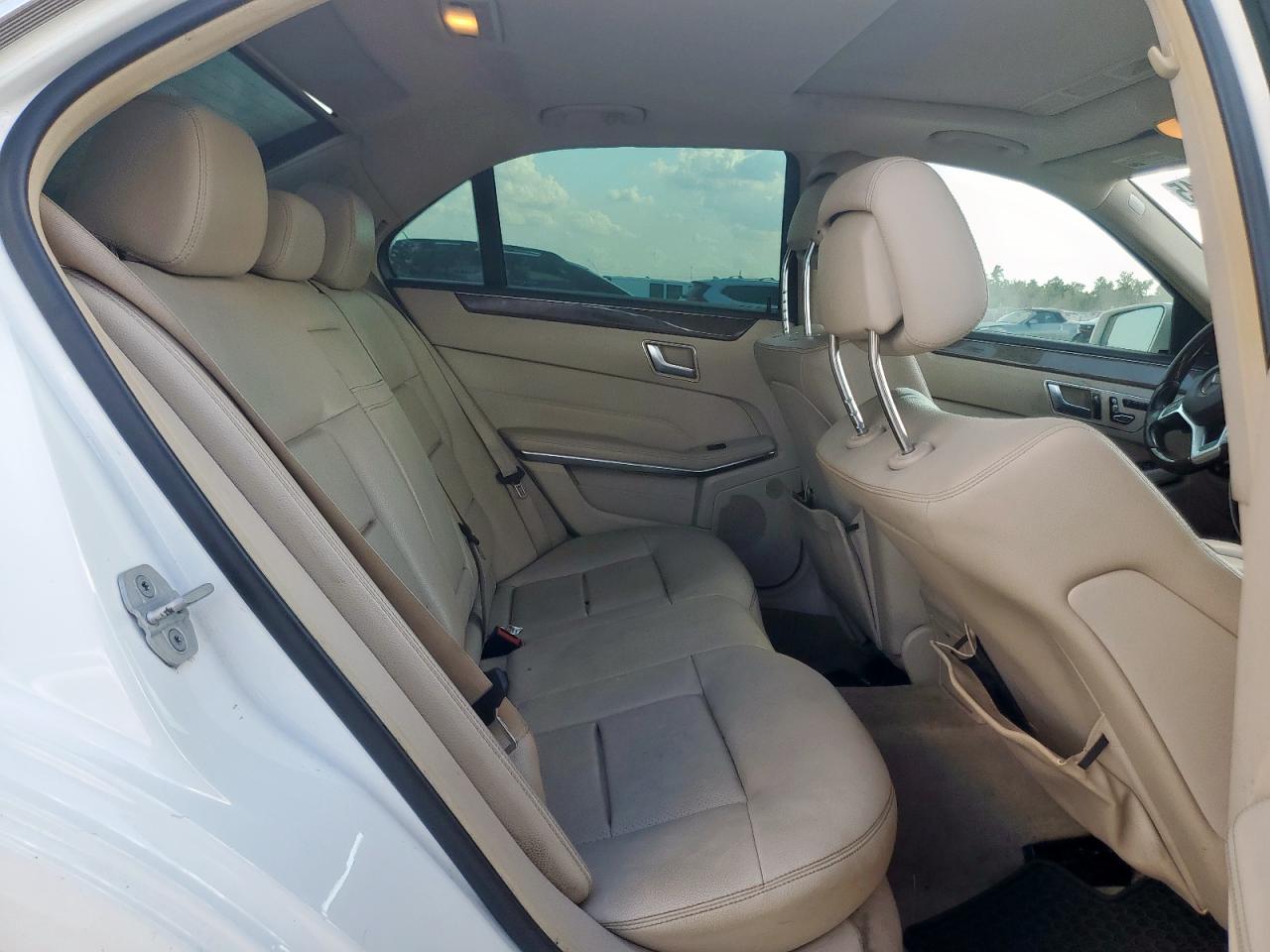 2014 Mercedes-Benz E 350 VIN: WDDHF5KB4EA823163 Lot: 81557145