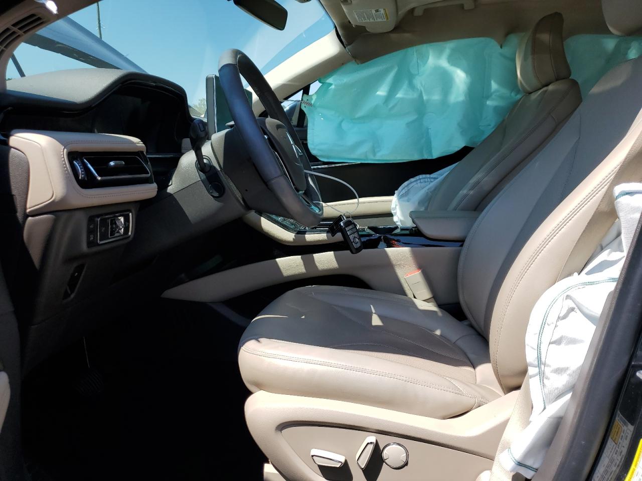 2022 Lincoln Nautilus Reserve VIN: 2LMPJ6K92NBL15768 Lot: 71785535