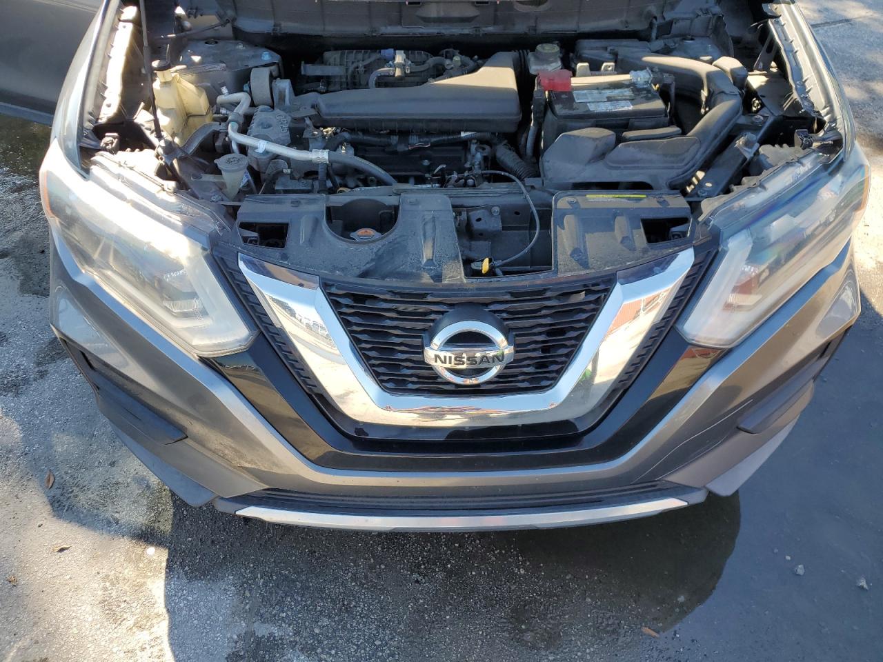 2017 Nissan Rogue VIN: KNMAT2MT8HP517559 Lot: 83945005