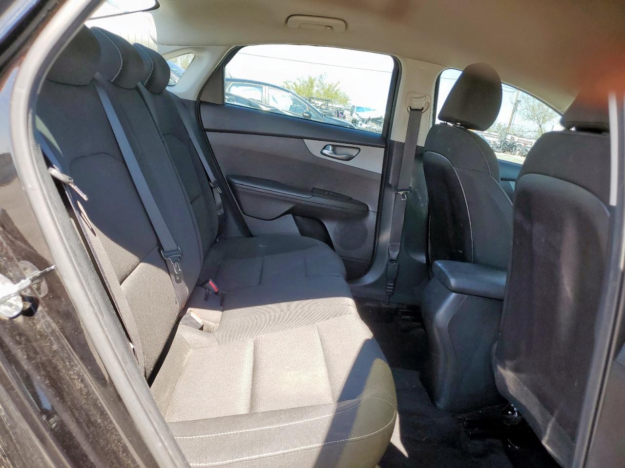 2021 Kia Forte Fe VIN: 3KPF24AD2ME412611 Lot: 84292855