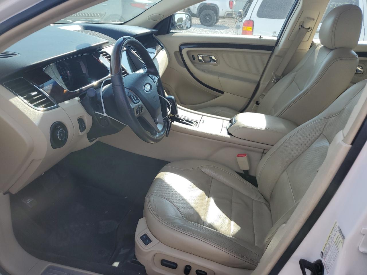 2016 Ford Taurus Limited VIN: 1FAHP2F81GG105046 Lot: 81388525