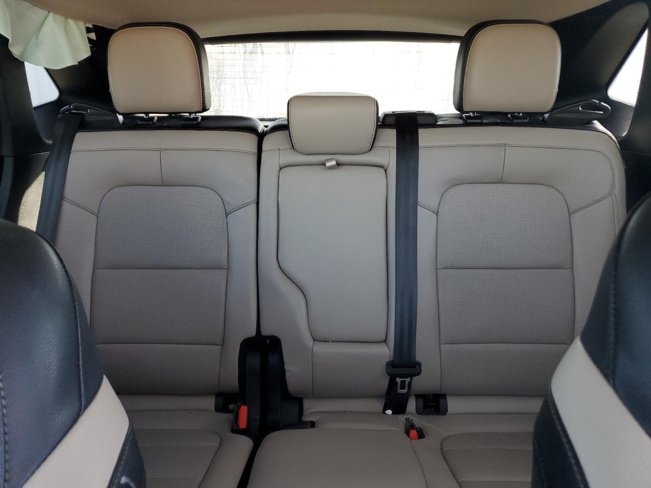 2020 Ford Escape Titanium VIN: 1FMCU0DZ5LUC03288 Lot: 84204205