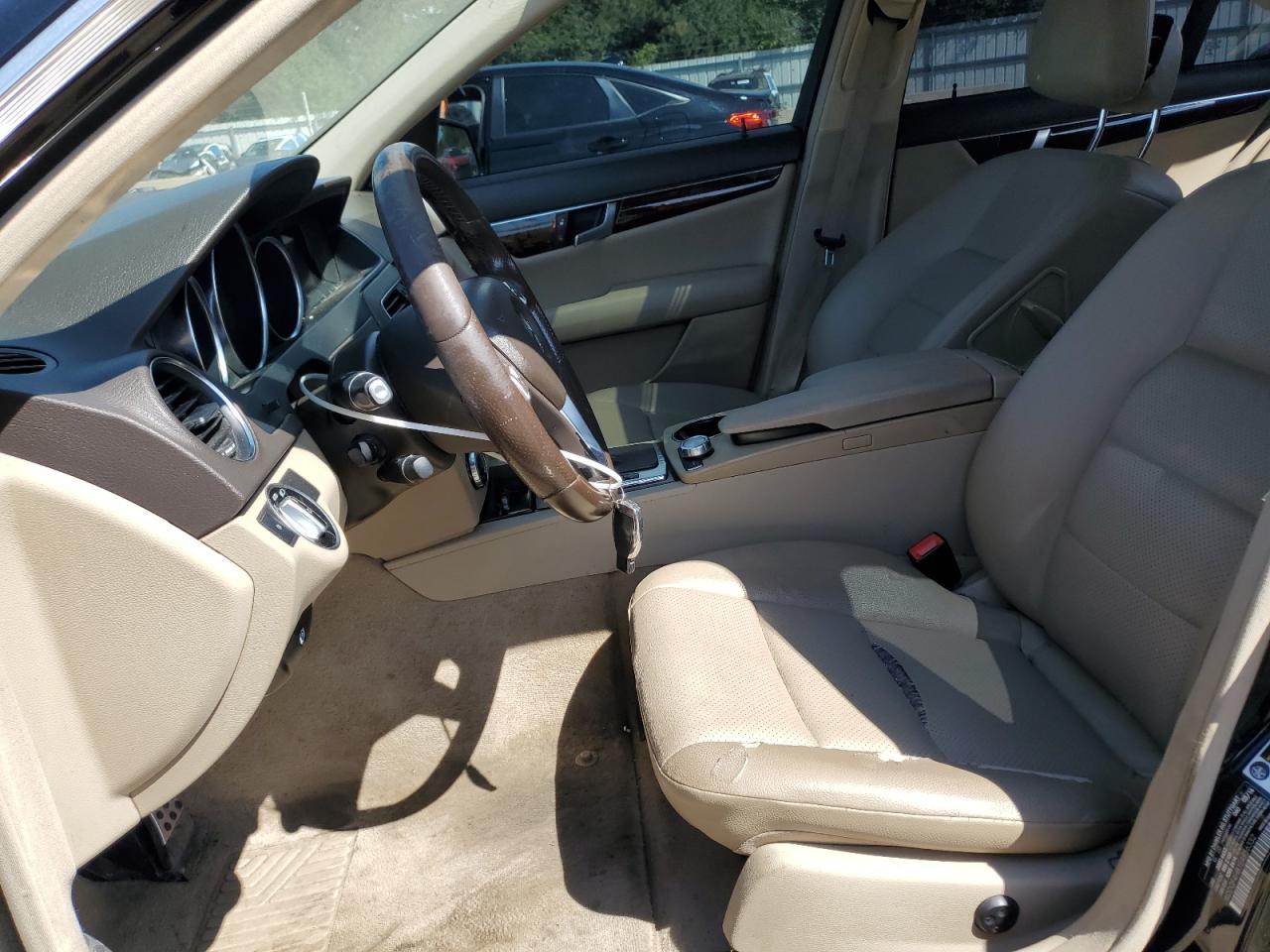 2014 Mercedes-Benz C 250 VIN: WDDGF4HB1EA956332 Lot: 71427805