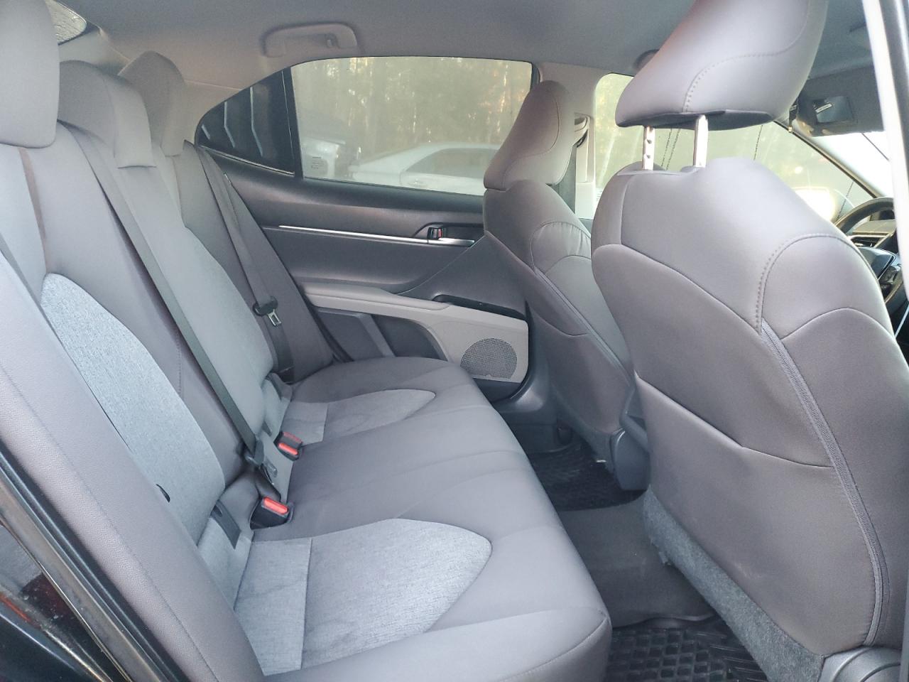 2018 Toyota Camry L VIN: 4T1B11HKXJU653930 Lot: 84194835