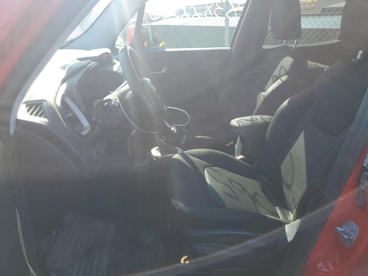 2017 Jeep Renegade Latitude VIN: ZACCJBBB6HPE61715 Lot: 83822565