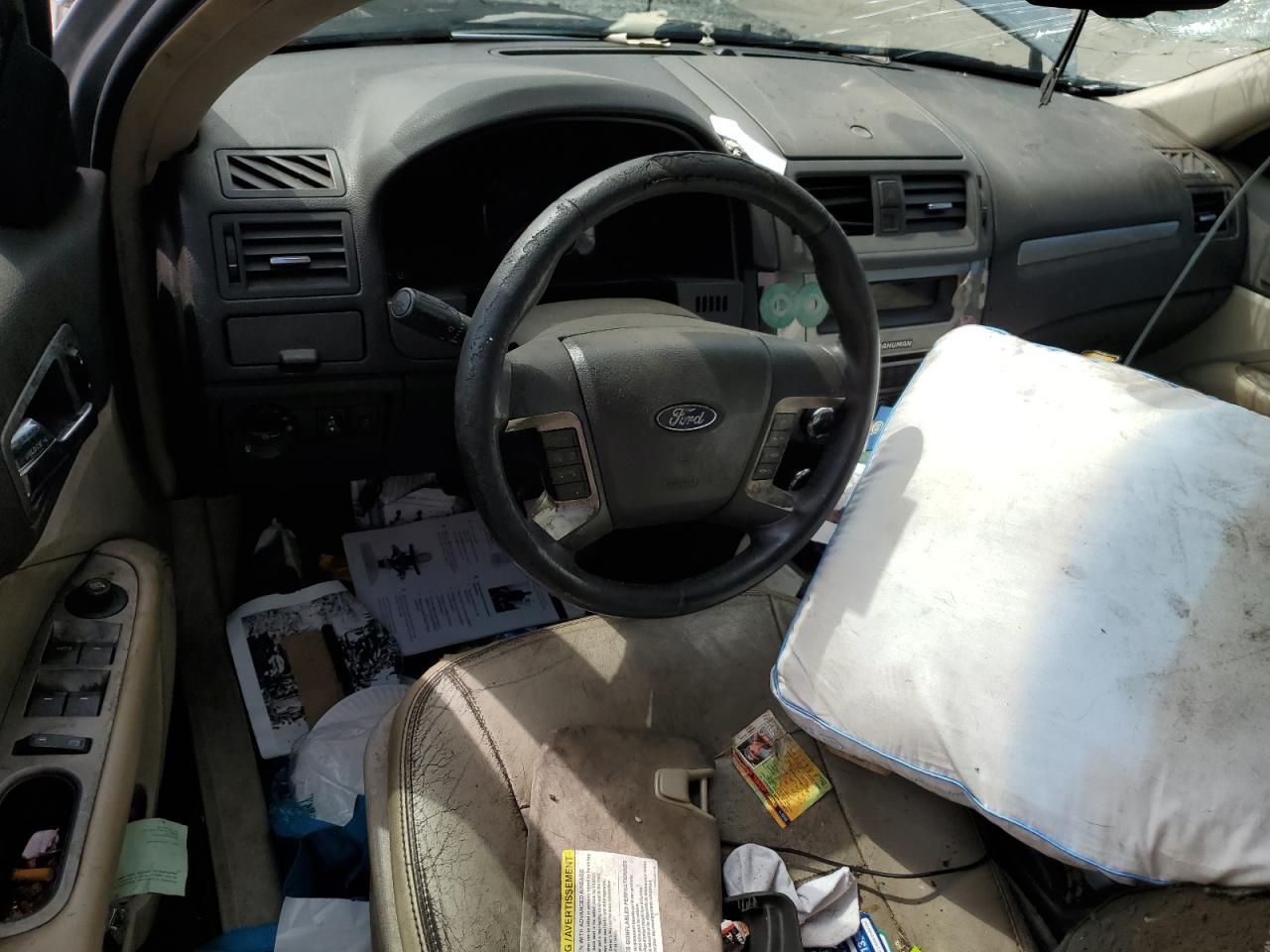 2010 Ford Fusion Hybrid VIN: 3FADP0L37AR372770 Lot: 81270625