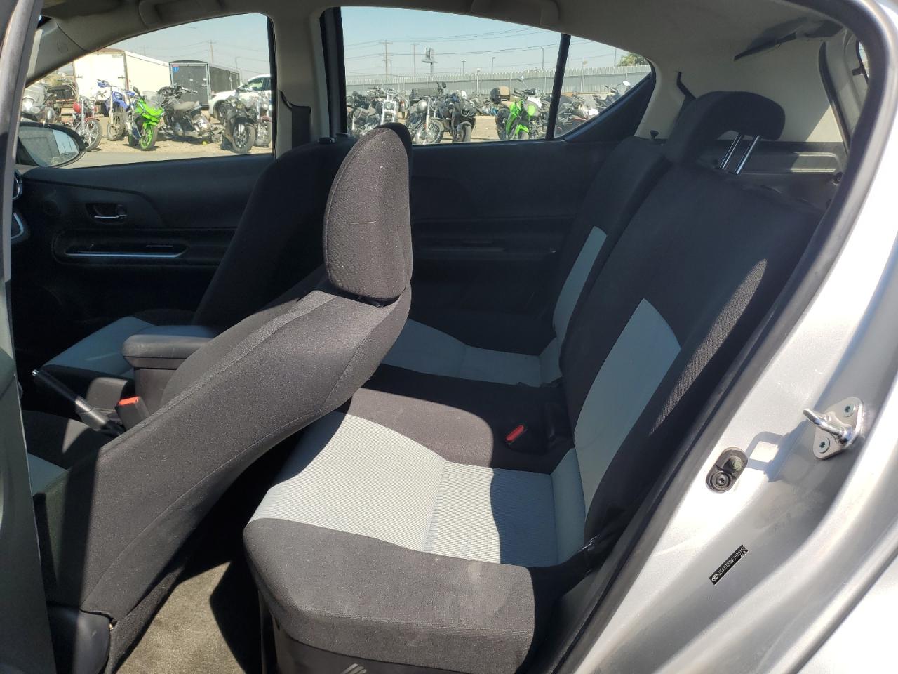 2015 Toyota Prius C VIN: JTDKDTB36F1578158 Lot: 81577465